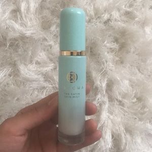 Tacha Satin skin mist!